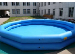 Dos capas de piscina redonda