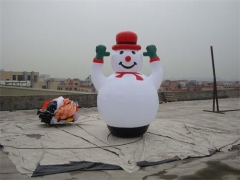 Muñeco de nieve inflable de la Navidad