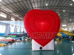 modelo de corazón inflable rojo personalizado