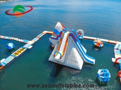 Inflatable giant round slide aqua park giant slide air tight and Balloons Show