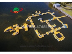 Parque acuático flotante inflable