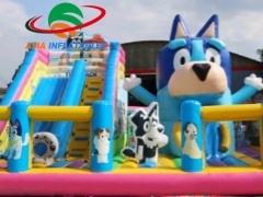 Castillo inflable Bluey para diversión familiar fabricantes